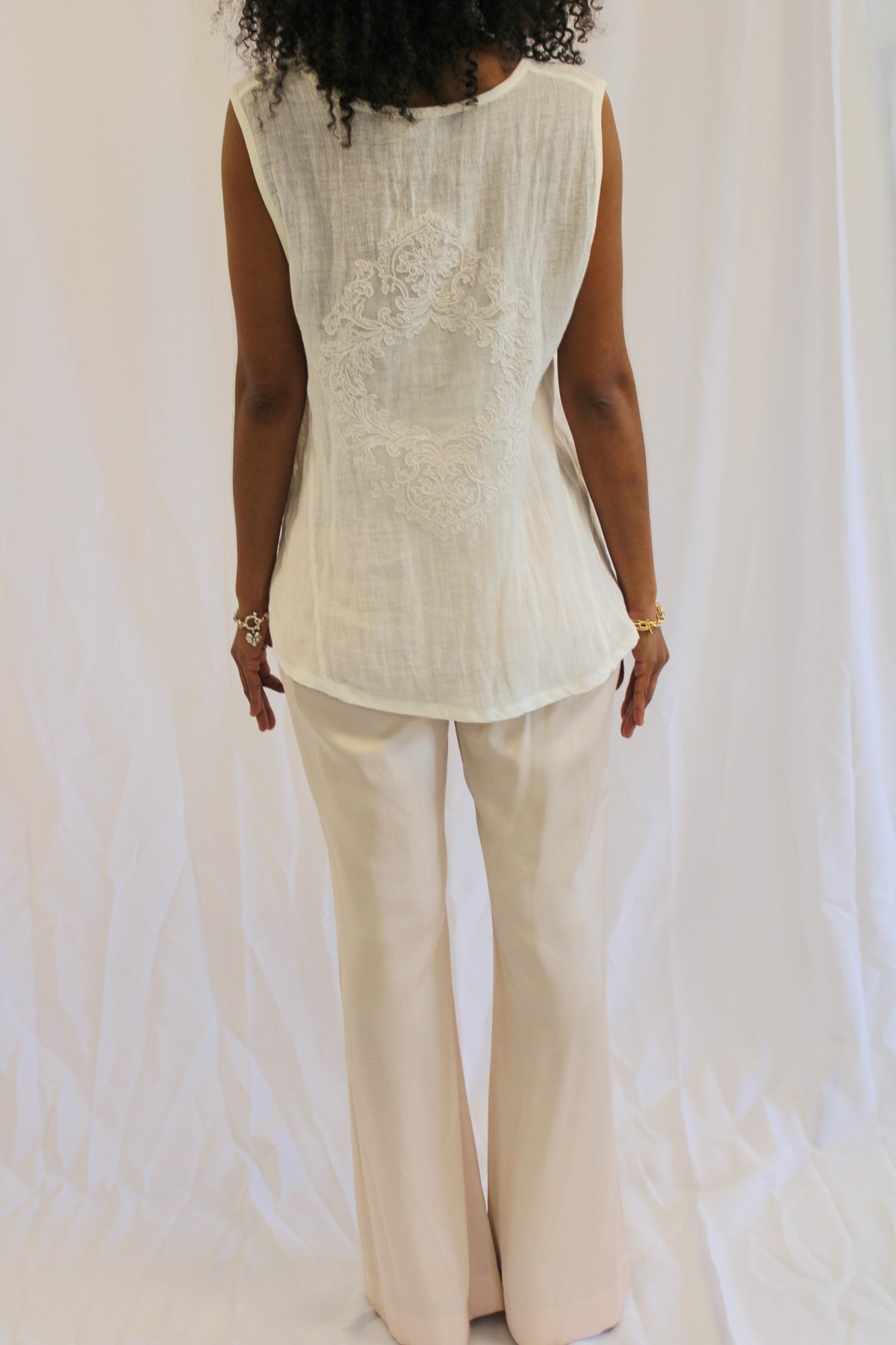 Lace embroidery linen Top by Maurizio
