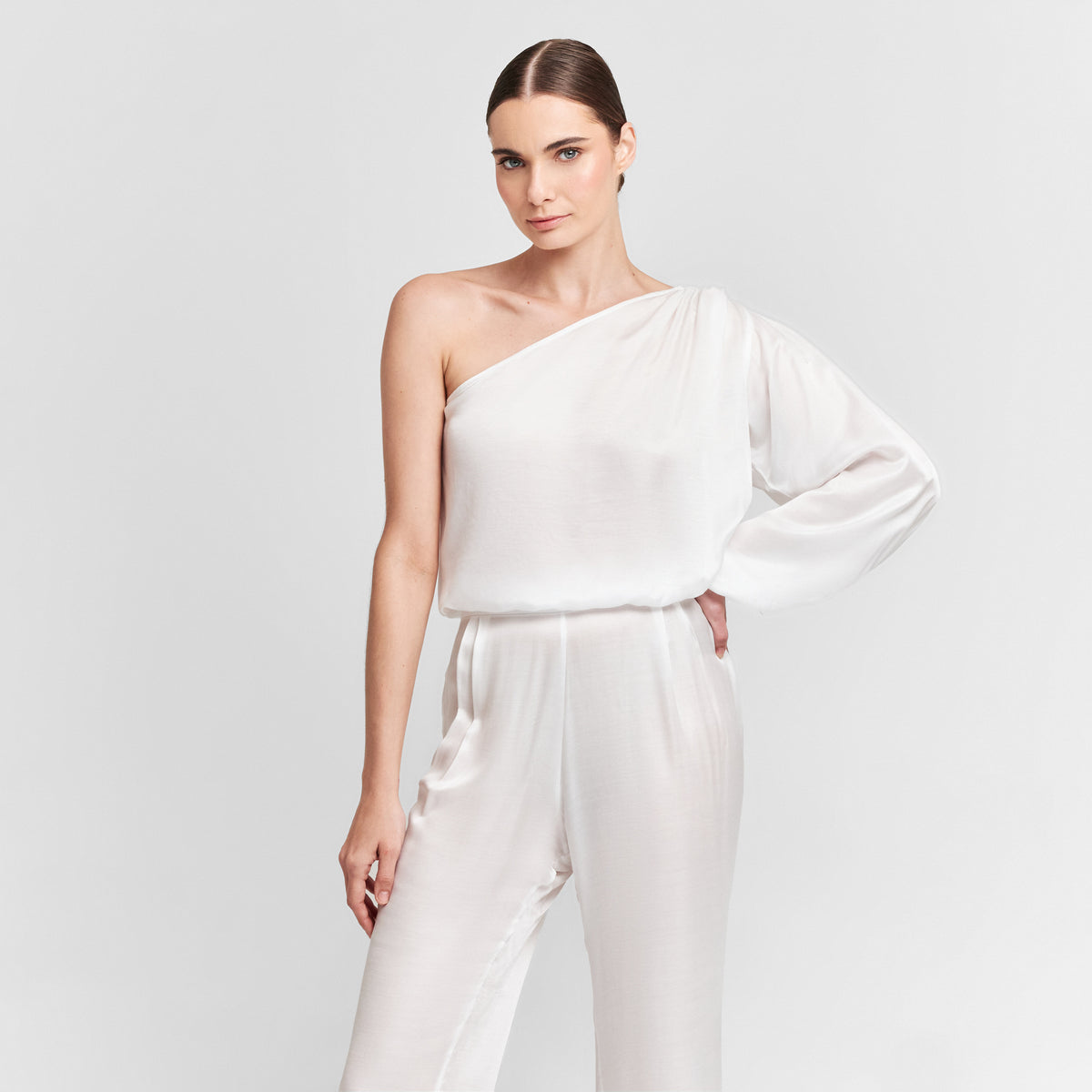 Antibes see-through white pant by Aguaclara