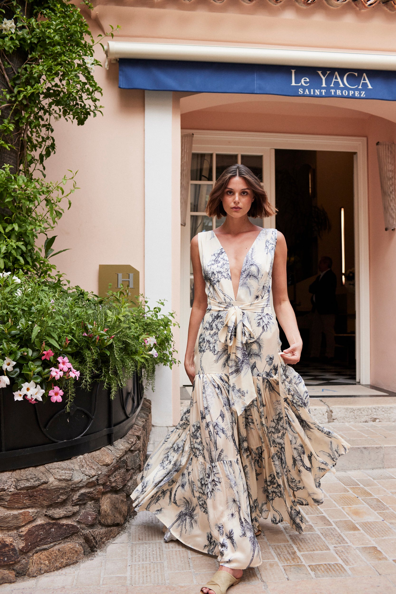 dakota lace maxi floral dress Dakota Chiffon Maxi Dress With Scarf / Ivory Oversized Floral Print | MESHKI