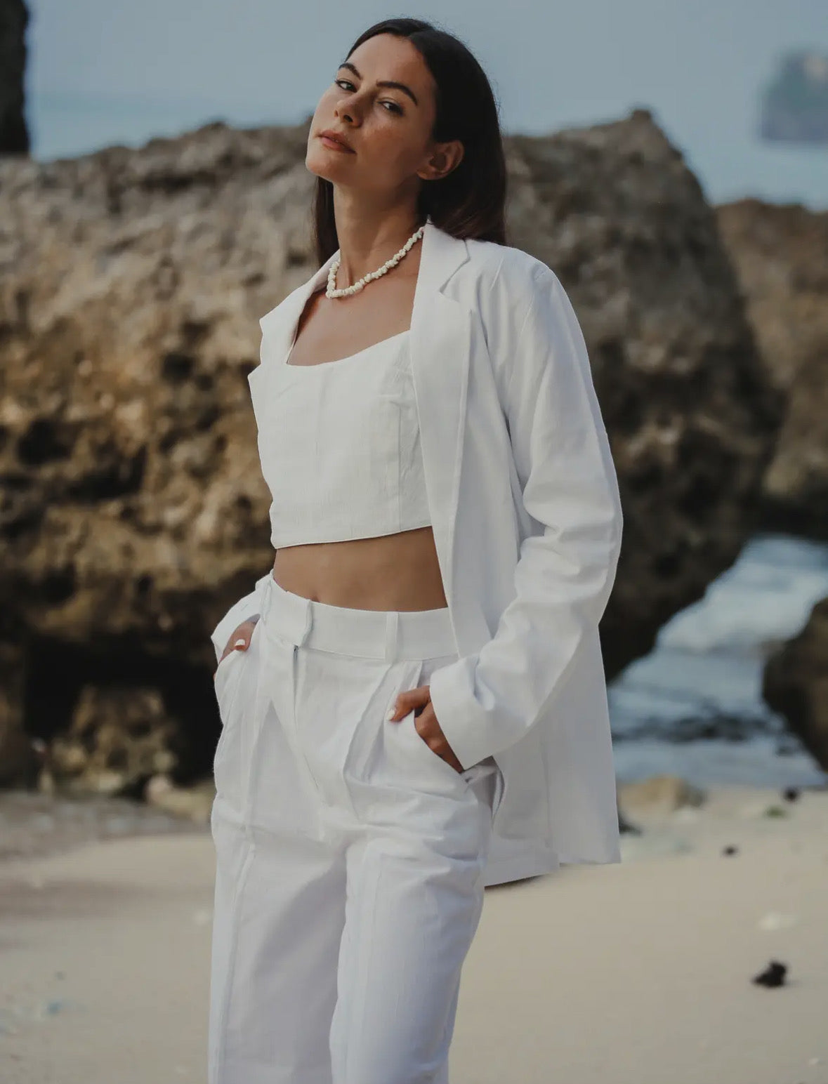 Oversized cotton white blazer