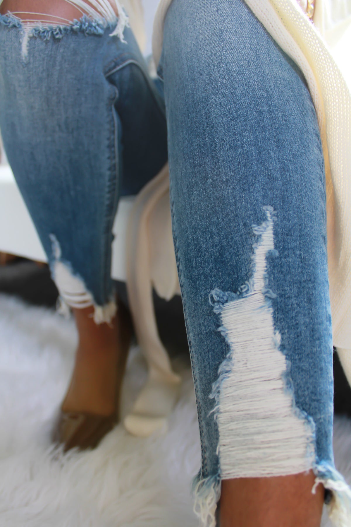 Fray Hem Skinny jeans by Hidden