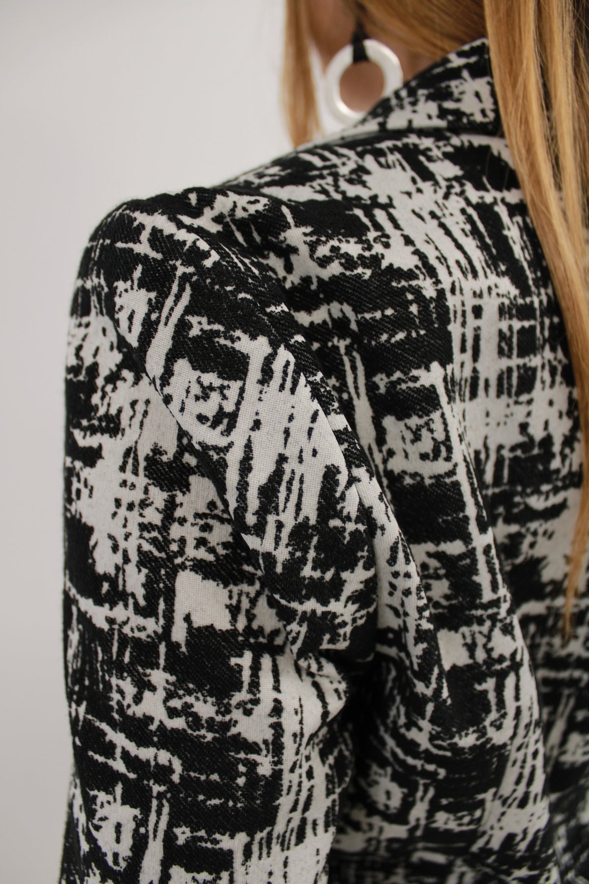 Jacquard Blazer with Contrast Lapel by Joeffer Caoc