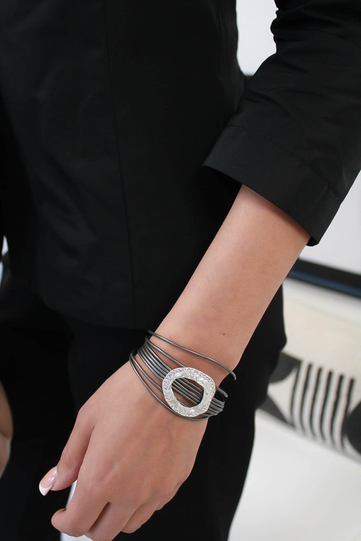 Black Blazer Radzimir Lux by Joeffer Caoc