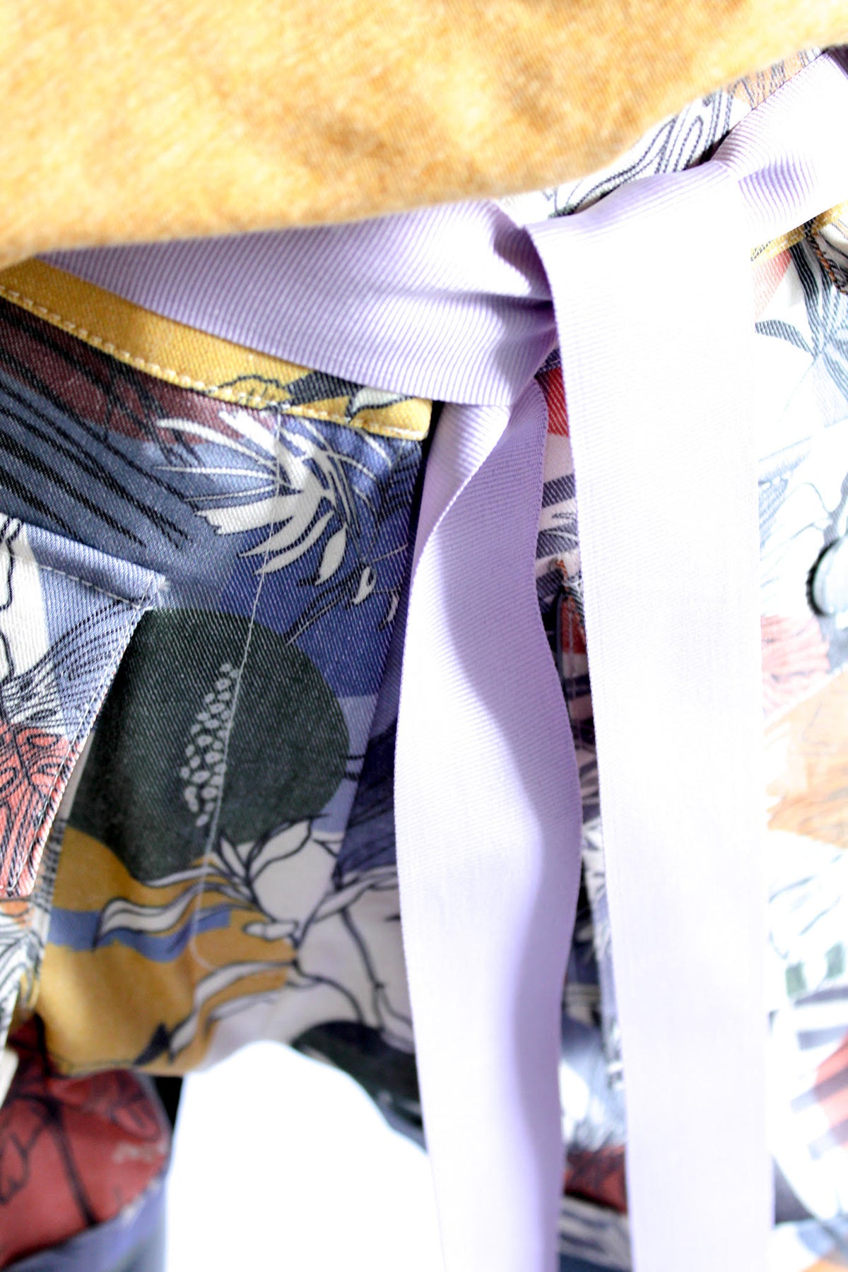 Pop Colorido Shorts w/Violet by Tie Belt Online only